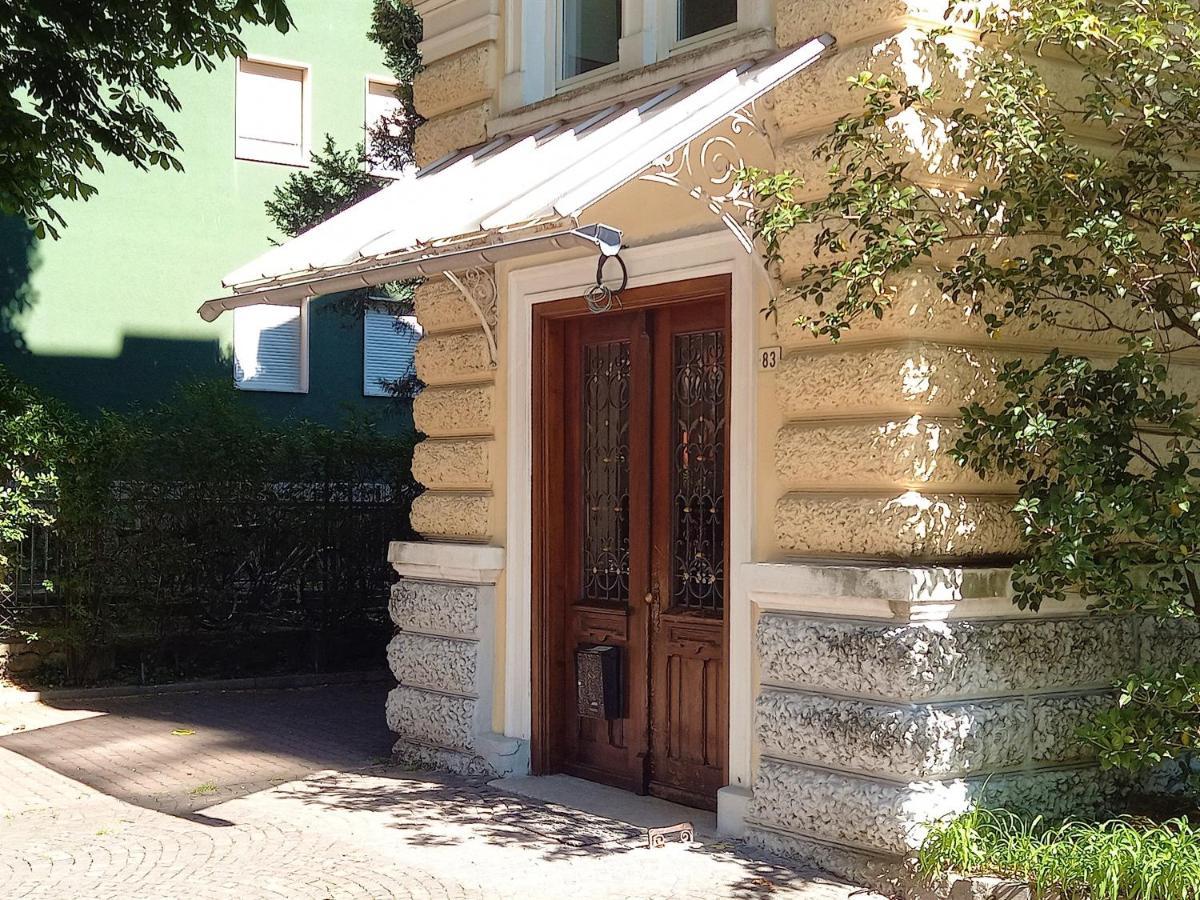 5-Zimmer-Appartement In Historischer Privatvilla, Meran Zentrum, Kostenloser Parkplatz Buitenkant foto