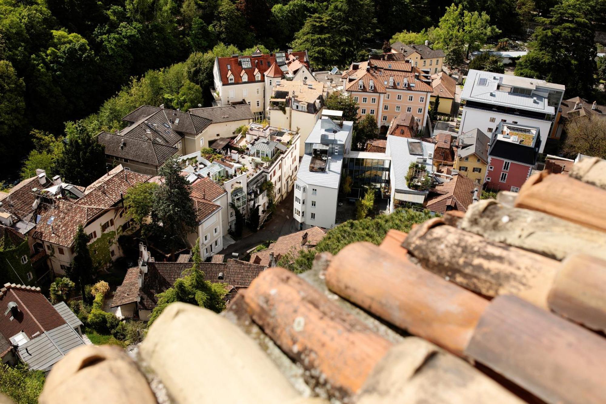 5-Zimmer-Appartement In Historischer Privatvilla, Meran Zentrum, Kostenloser Parkplatz Buitenkant foto